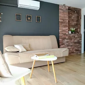  Apartment Amber